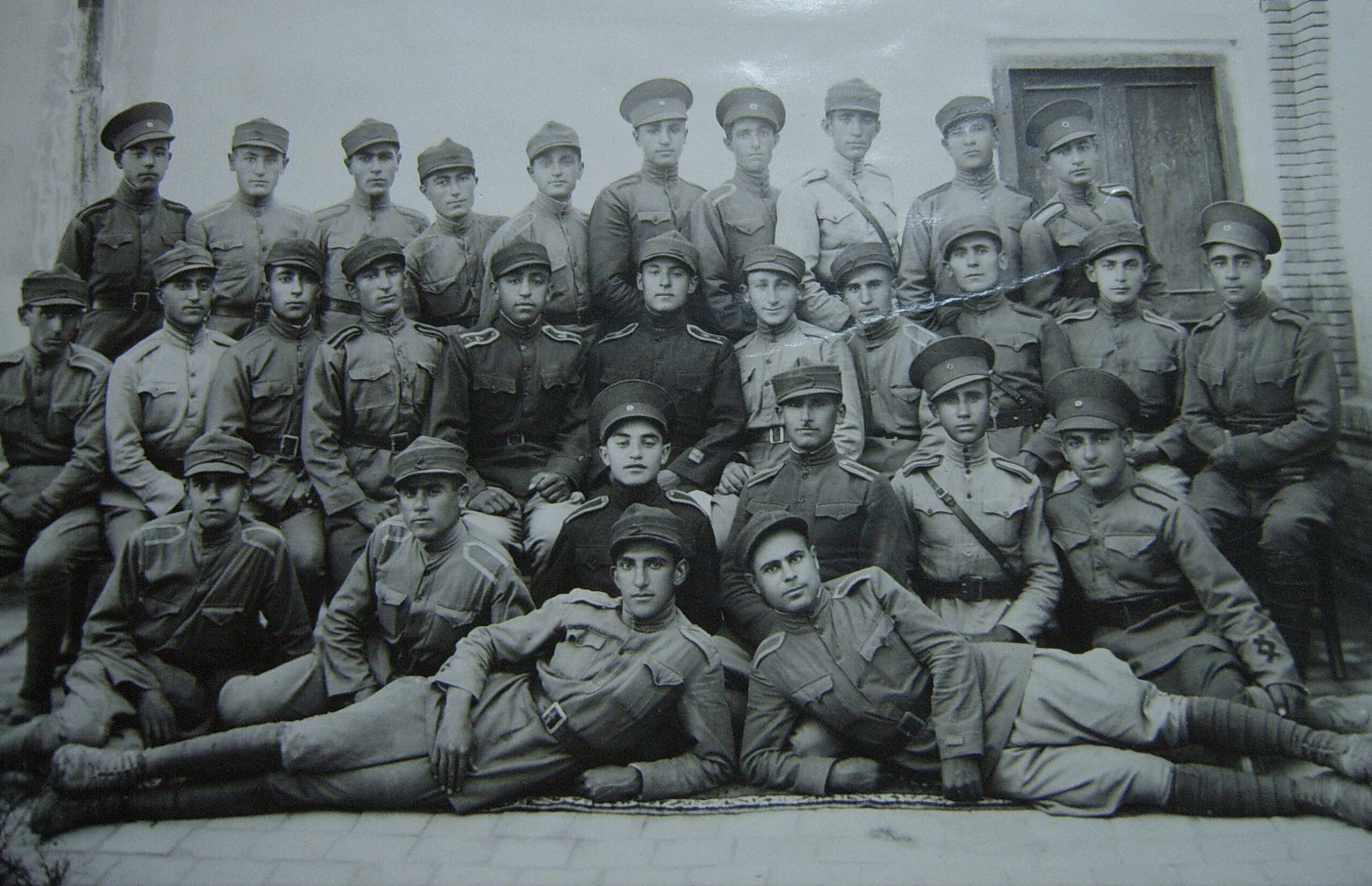 هنریک یقنازاریان 